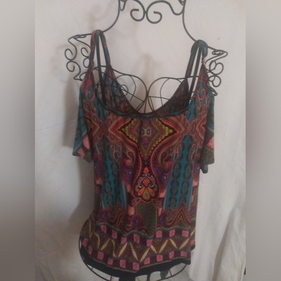 Sexy off the shoulder top - Picture 4 of 4